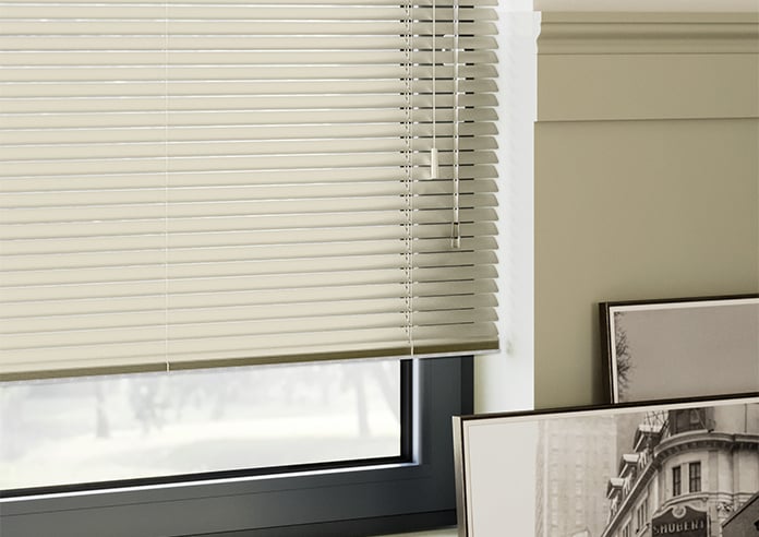 Wow Factor, Brushed Oyster - Venetian Blind - Image 5